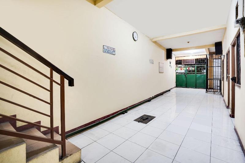 Spot On 91774 Kost Nusantara Sidoarjo - Lobi