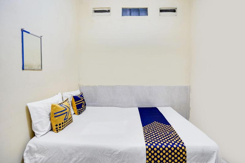 Spot On 91774 Kost Nusantara Sidoarjo - Oda