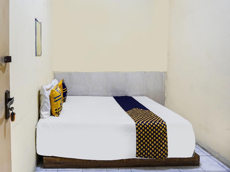Spot On 91774 Kost Nusantara Sidoarjo - Oda