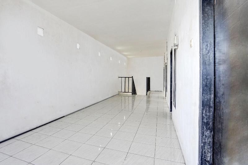 Spot On 91789 Kost Umik Sidoarjo - Lobi