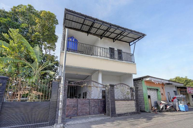 Spot On 91789 Kost Umik Sidoarjo - Genel
