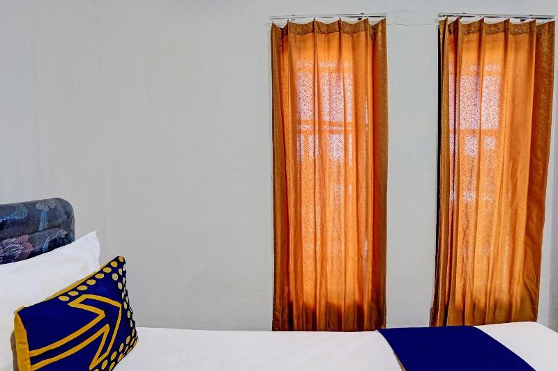 Spot On 91789 Kost Umik Sidoarjo - Oda