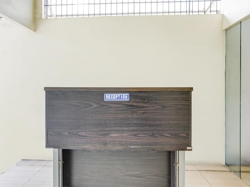 Oyo 91361 Benlin D'kost Syariah - Genel