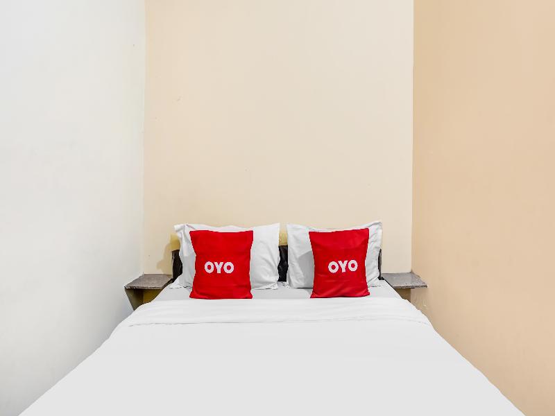 Oyo 91361 Benlin D'kost Syariah - Oda