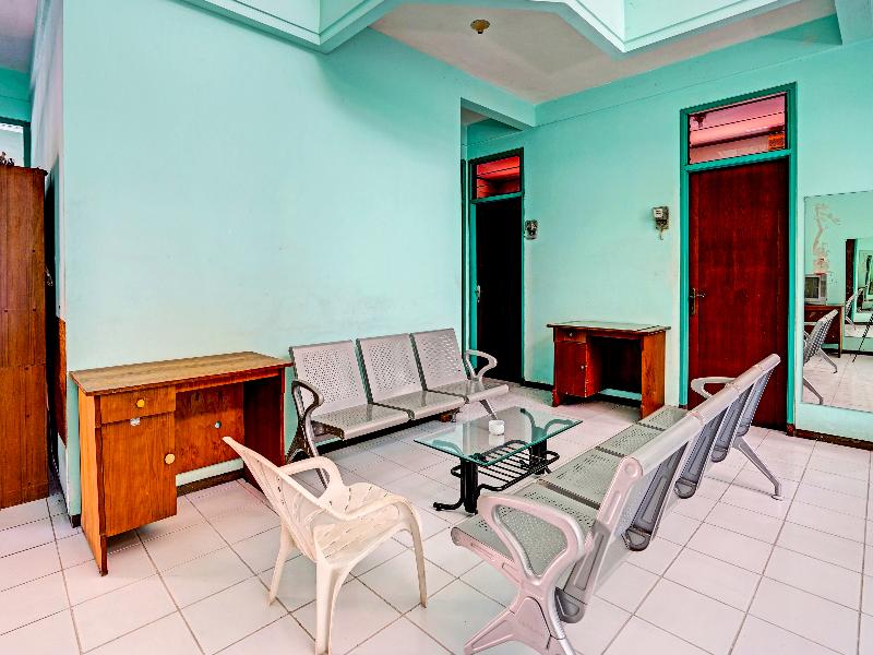 Spot On 91524 Victory Homestay Syariah - Genel