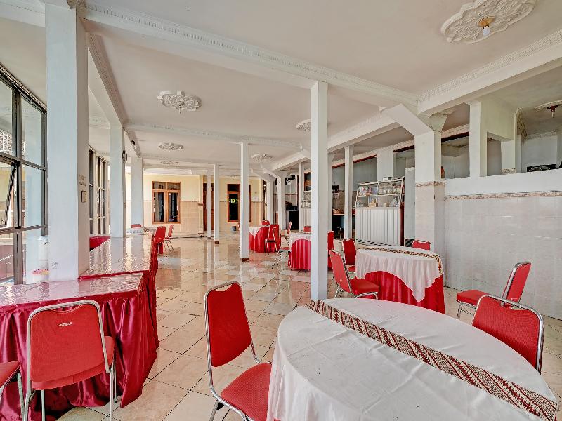Collection O 91692 Hotel Citra Dewi 3 Hills - Restoran