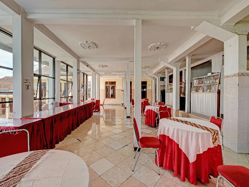 Collection O 91692 Hotel Citra Dewi 3 Hills - Restoran