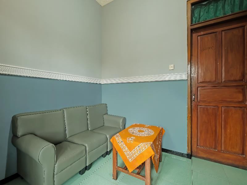 Capital O 91914 Hotel Citra Dewi 2 Int's - Lobi