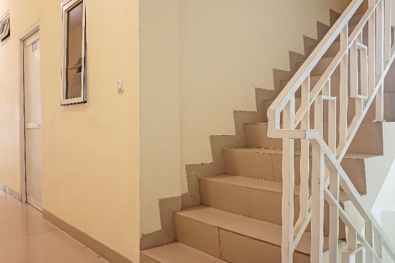 Capital O 91790 S1 Residence - Lobi