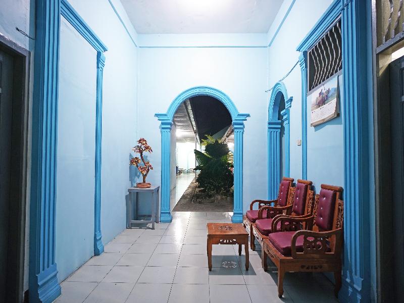 Spot On 91637 Hotel Adela - Genel