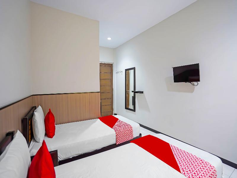 Oyo 91710 Hotel Anugerah - Oda