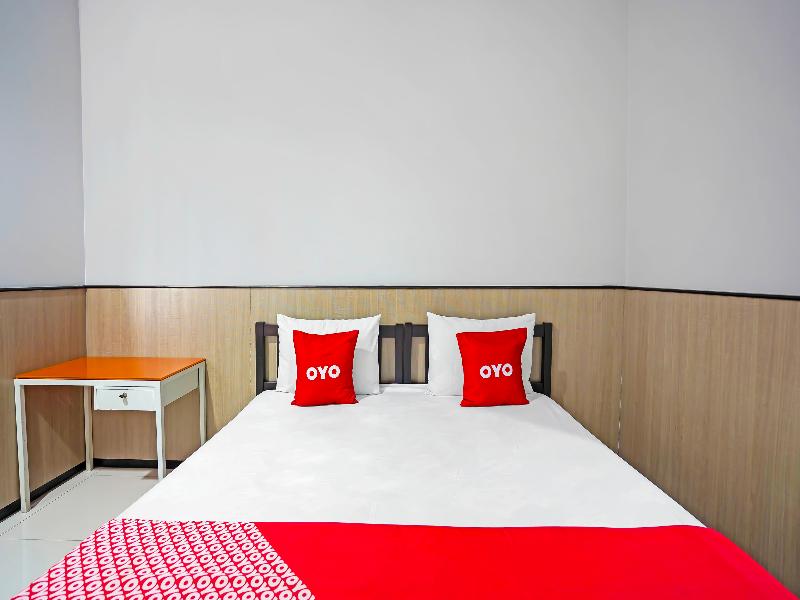 Oyo 91710 Hotel Anugerah - Oda