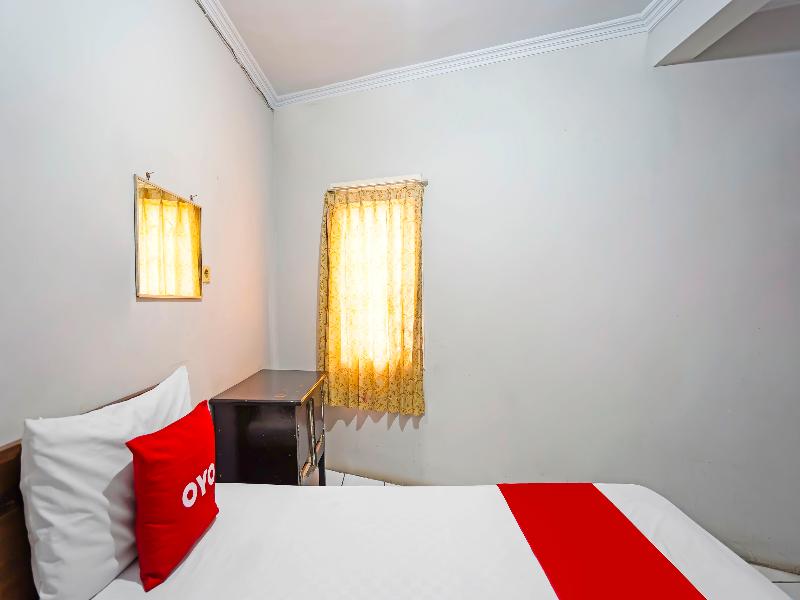 Oyo 91710 Hotel Anugerah - Oda