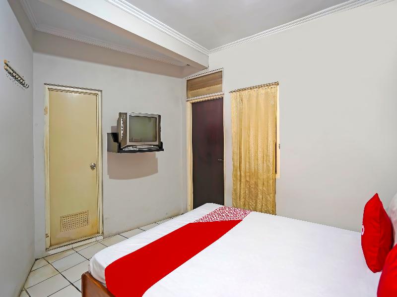 Oyo 91710 Hotel Anugerah - Oda