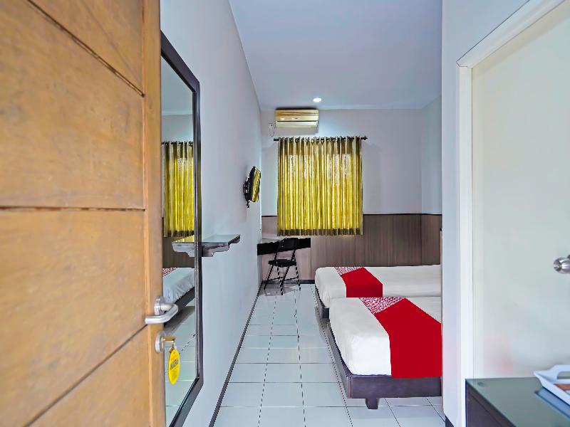 Oyo 91710 Hotel Anugerah - Oda