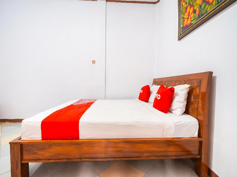Oyo 91561 Gandhi Hotel - Oda