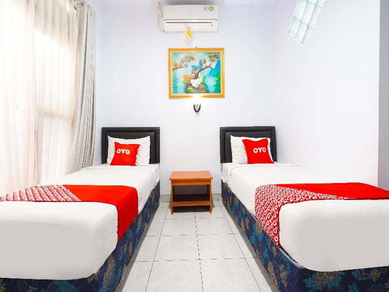 Oyo 91561 Gandhi Hotel - Oda