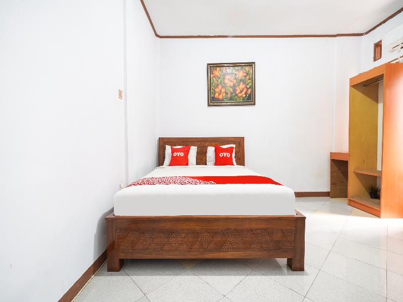 Oyo 91561 Gandhi Hotel - Oda