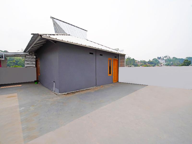 Hotel O Biring Residence - Lobi