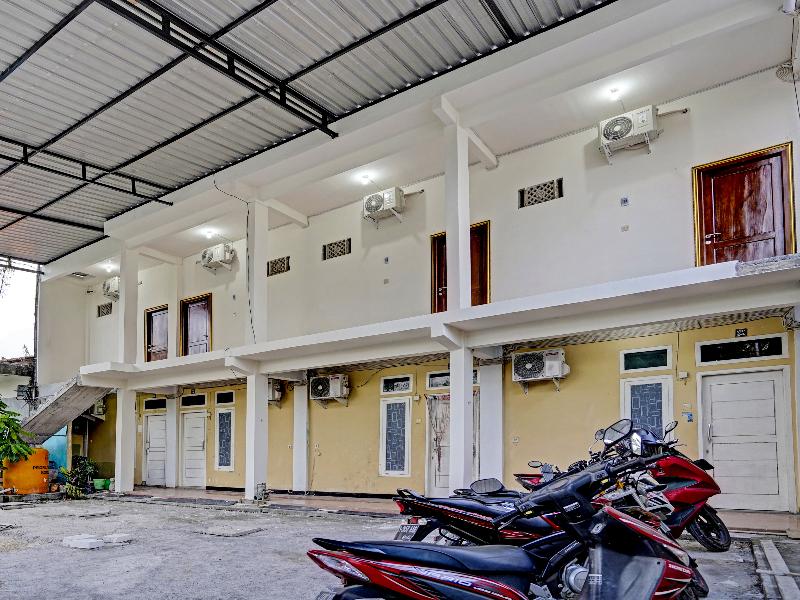 Oyo 91653 Grand Syariah Hagawa Lamongan - Genel