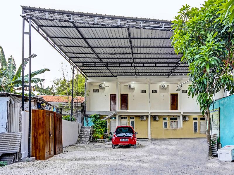 Oyo 91653 Grand Syariah Hagawa Lamongan - Genel