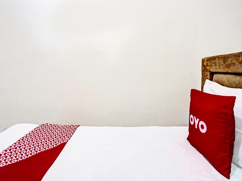 Oyo 91653 Grand Syariah Hagawa Lamongan - Oda