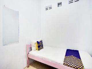 Spot On 91626 Rr Kost Putri Syariah fotoÄŸrafÄ±