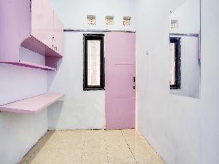 Spot On 91626 Rr Kost Putri Syariah fotoÄŸrafÄ±