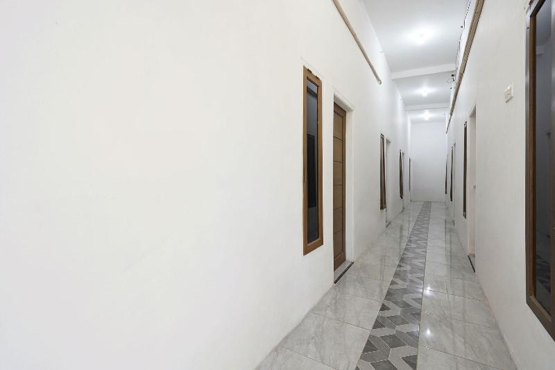 Oyo 91746 Kost Sedati Syariah - Lobi