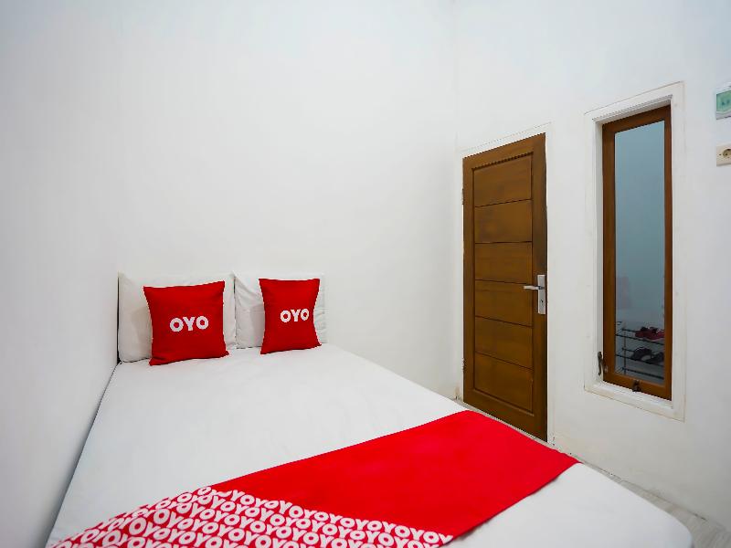 Oyo 91746 Kost Sedati Syariah - Oda