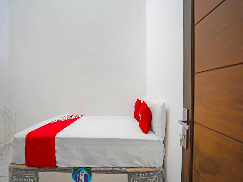 Oyo 91746 Kost Sedati Syariah - Oda