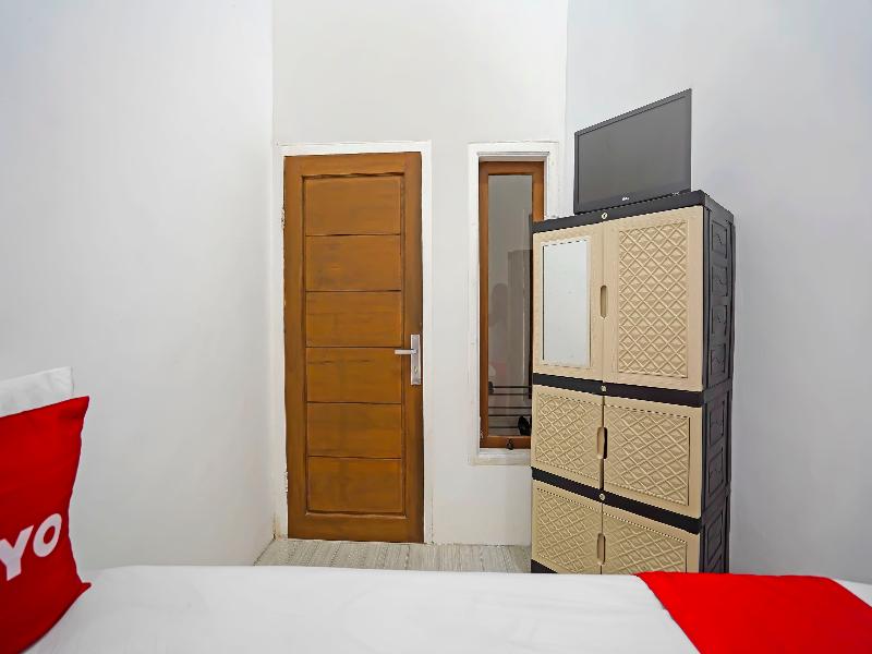Oyo 91746 Kost Sedati Syariah - Oda