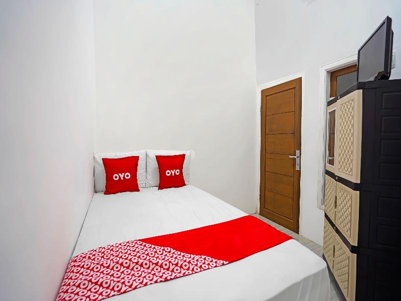 Oyo 91746 Kost Sedati Syariah - Oda