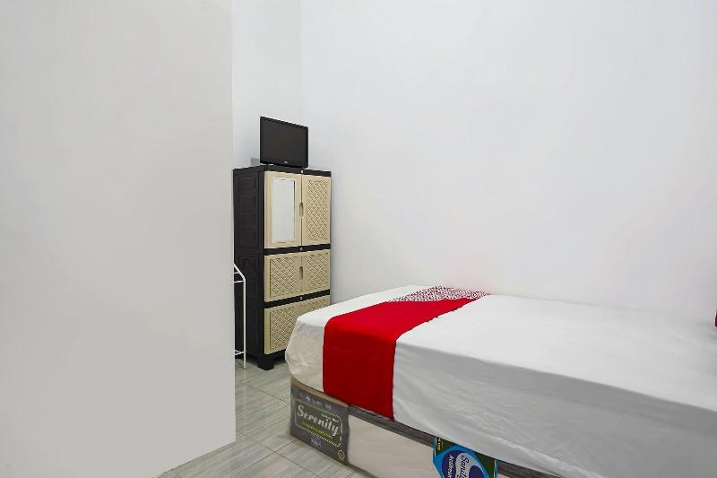 Oyo 91746 Kost Sedati Syariah - Oda
