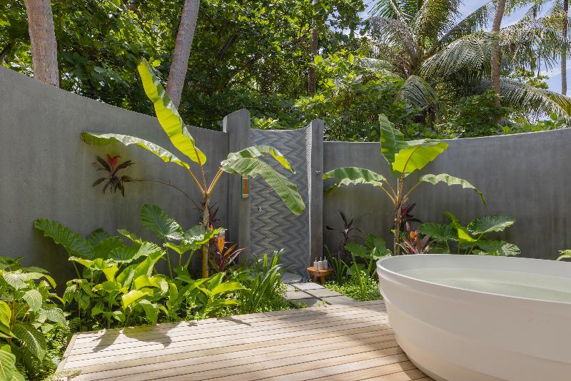 Avani+ Fares Maldives Resort - Genel