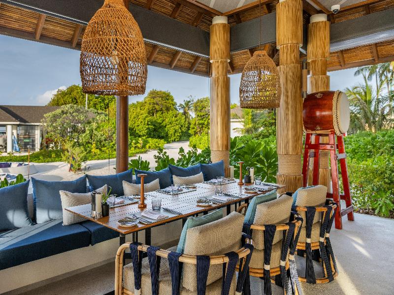 Avani+ Fares Maldives Resort - Restoran
