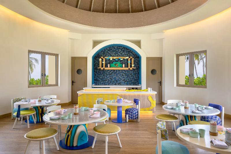 Avani+ Fares Maldives Resort - Restoran