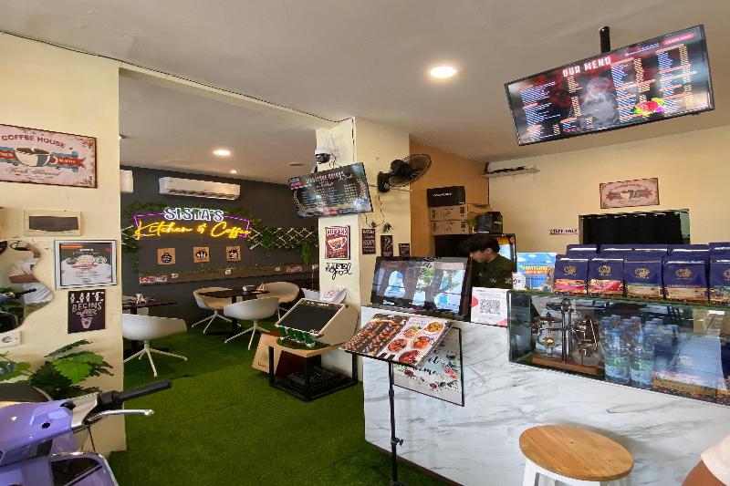 Hariss Inn Bandara By Zuzu - Restoran