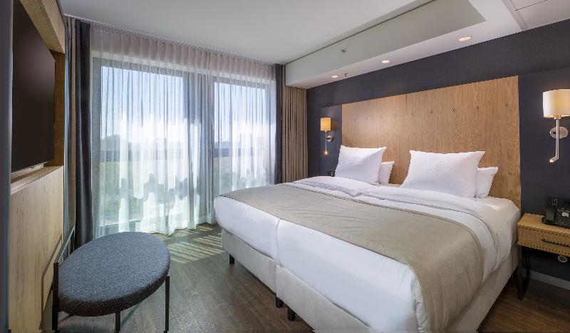 Maritim Hotel Ingolstadt - Oda