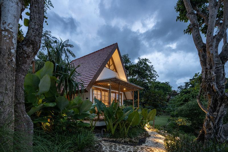 Deep Roots Dive & Yoga Resort - Oda