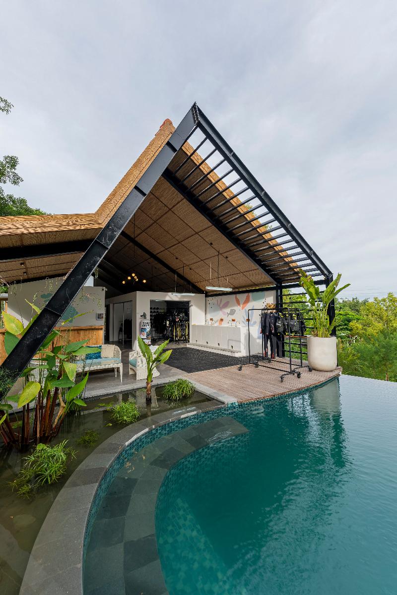 Deep Roots Dive & Yoga Resort - Havuz