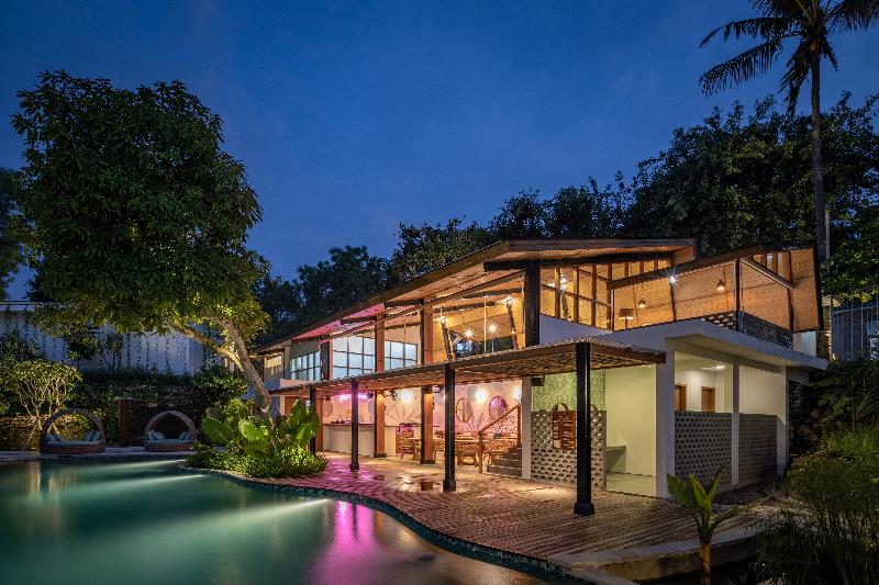 Deep Roots Dive & Yoga Resort - Restoran