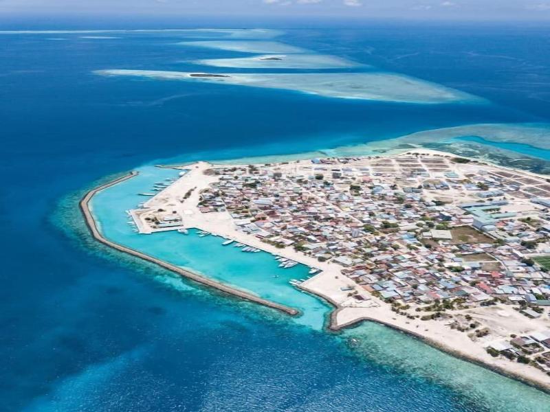 One The Island - Plaj