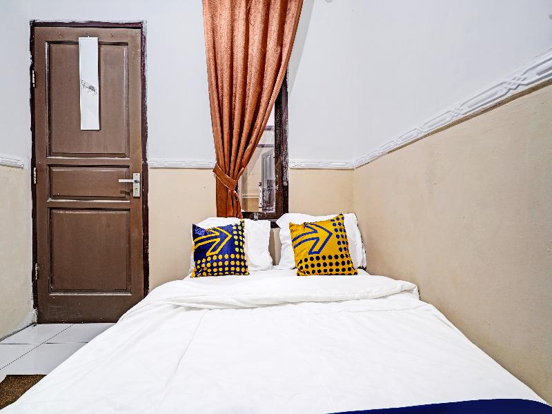 Spot On 91425 Mekargalih Homestay Syariah - Oda