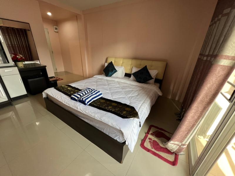 Oyo 75414 Kjs Pattaya​ - Oda