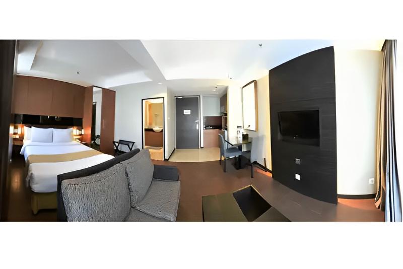 The Malibu Suites Balikpapan By Sissaeliving - Oda