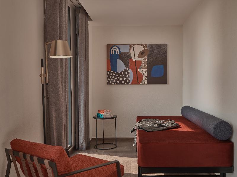 Public House Sukhumvit 31 Hotel - Oda