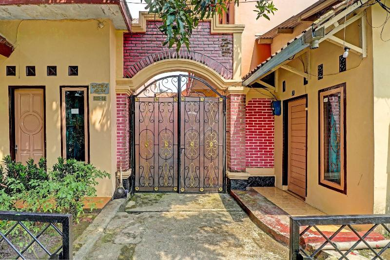 Spot On 91478 Wisma Aura Syariah - Genel