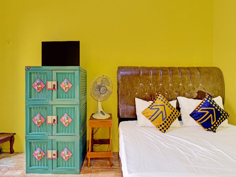 Spot On 91478 Wisma Aura Syariah - Oda