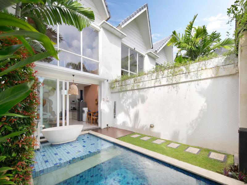 Aeera Villa Canggu by Ini Vie Hospitality - Oda
